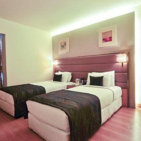 Middleton Inn Calcutta Buitenkant foto